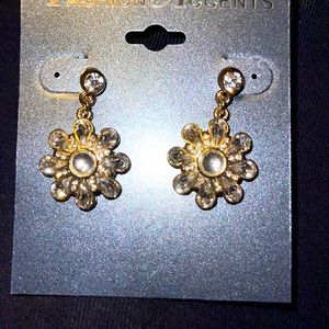 Flower earrings 🌼